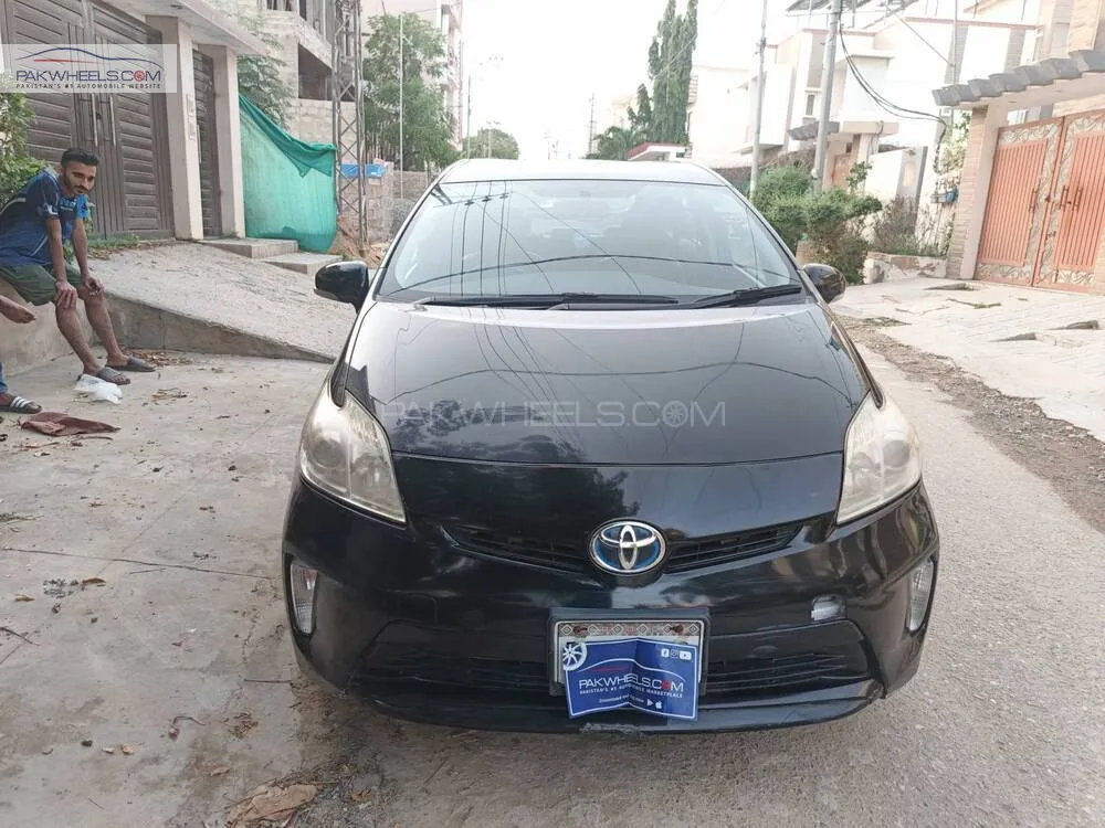 Toyota Prius 2012 for Sale in Karachi Image-1