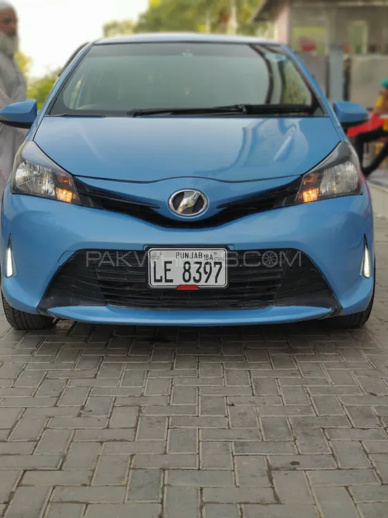 Toyota Vitz 2018 for Sale in Sahiwal Image-1