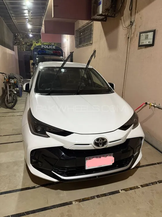 Toyota Yaris Sedan 2025 for Sale in Karachi Image-1