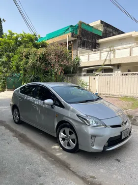 Toyota Prius G Touring Selection 1.8 2014