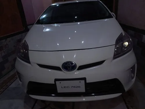 Toyota Prius G 1.8 2012