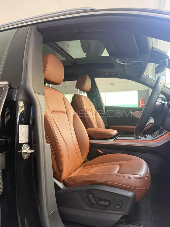 Audi Q8 2020 for Sale in Karachi Audi Q8 2020 for Sale in Karachi Image-5