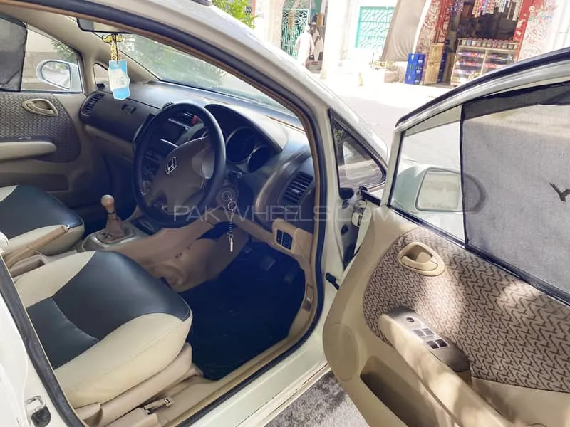 Honda City 2005 for Sale in Multan Image-1