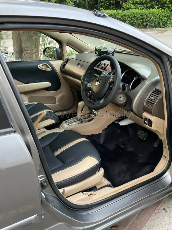 Honda City 2005 for Sale in Lahore Image-1