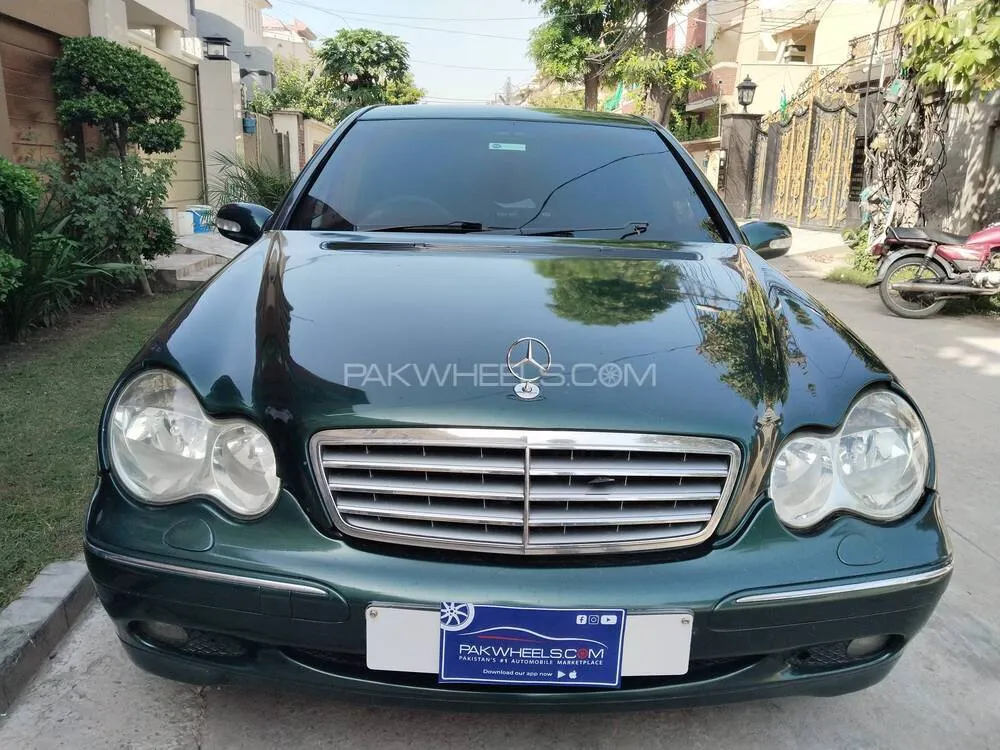 Mercedes Benz C Class 2003 for Sale in Lahore Image-1