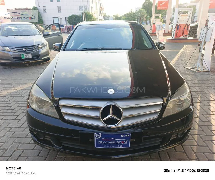 Mercedes Benz C Class 2010 for Sale in Lahore Image-1