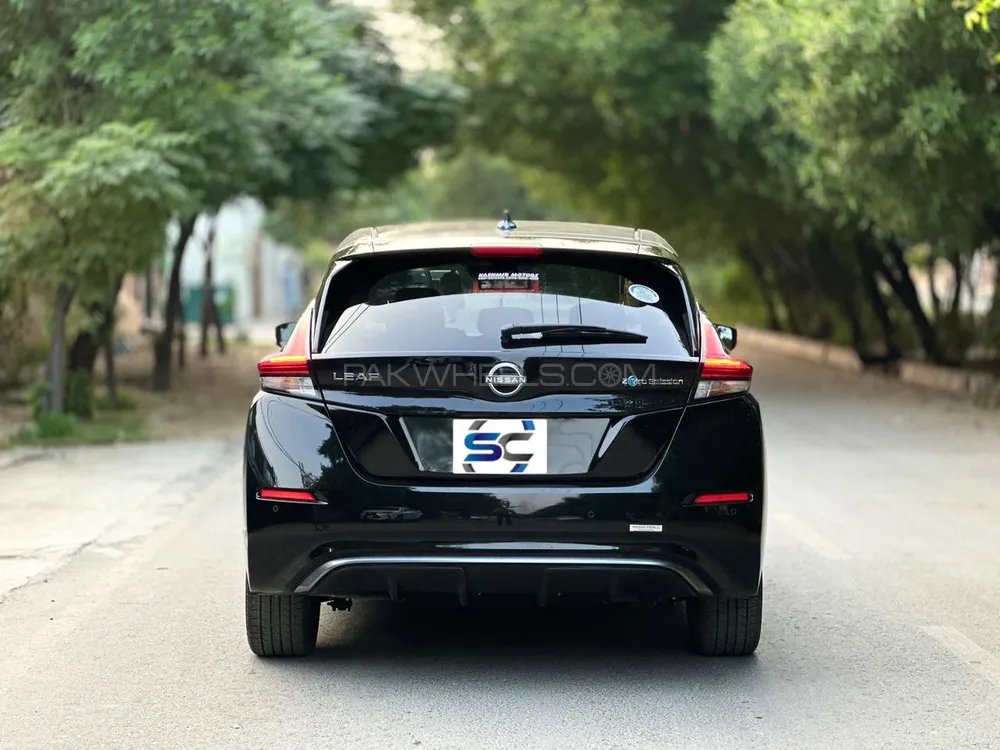 Nissan Leaf 2022 for Sale in Lahore Nissan Leaf 2022 for Sale in Lahore Image-5