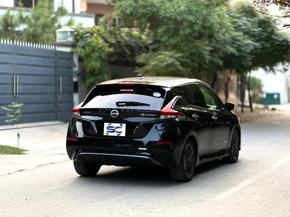 Nissan Leaf 2022 for Sale in Lahore Nissan Leaf 2022 for Sale in Lahore Image-6