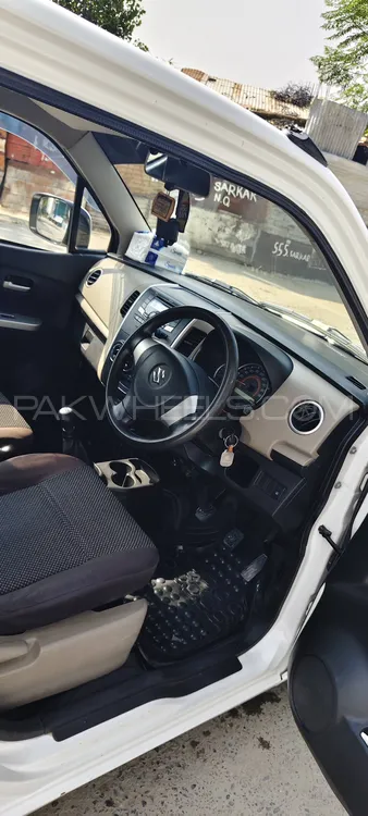 Suzuki Wagon R 2019 for Sale in Haripur Suzuki Wagon R 2019 for Sale in Haripur Image-9