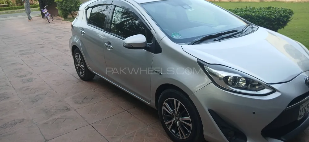 Toyota Aqua 2018 for Sale in Sialkot Image-1