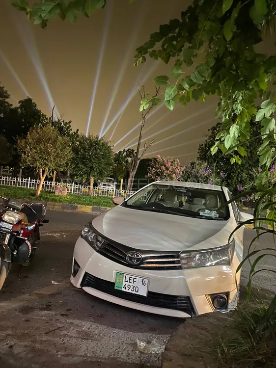 Toyota Corolla 2016 for Sale in Islamabad Image-1