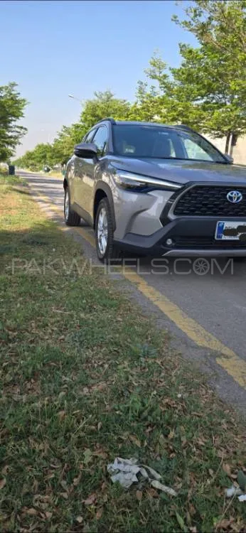 ٹویوٹا کرولا کراس ایچ ای وی 2025 for Sale in اسلام آباد ٹویوٹا کرولا کراس ایچ ای وی 2025 for Sale in اسلام آباد Image-3