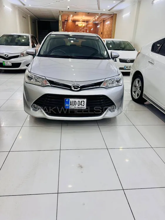 Toyota Corolla Fielder 2017 for Sale in Peshawar Image-1