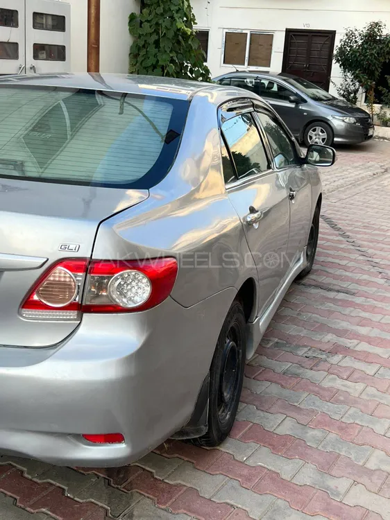 Toyota Corolla 2013 for Sale in Islamabad Image-1