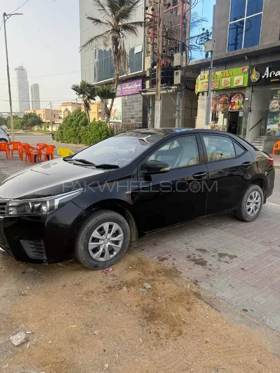 Toyota Corolla 2015 for Sale in Karachi Image-1