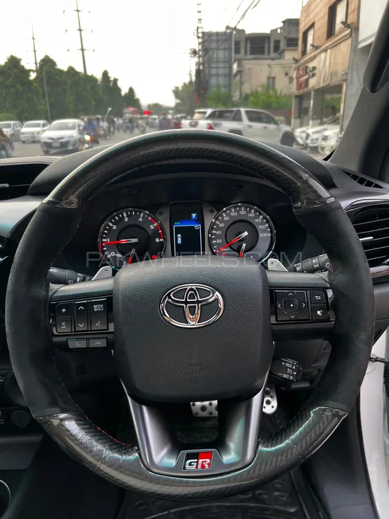 Toyota Hilux 2023 for Sale in Lahore Toyota Hilux 2023 for Sale in Lahore Image-7