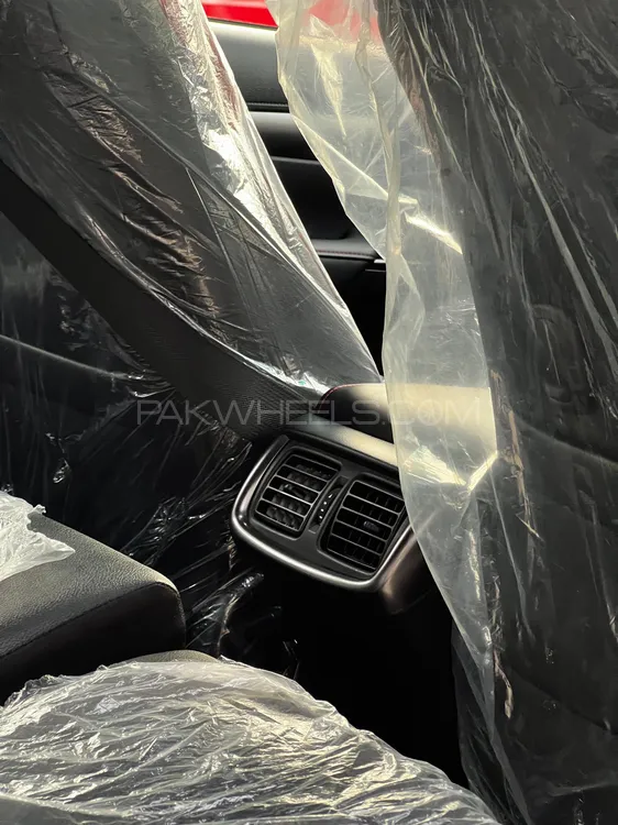 Toyota Hilux 2023 for Sale in Lahore Toyota Hilux 2023 for Sale in Lahore Image-11