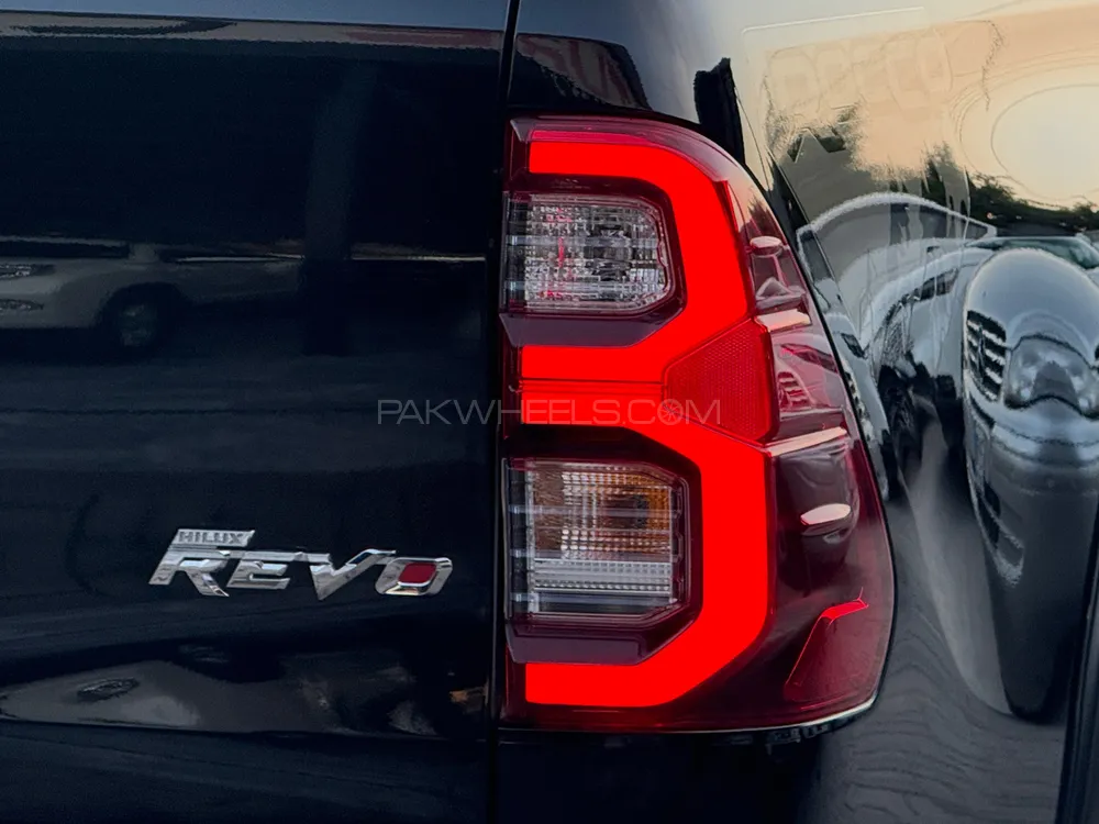 Toyota Hilux 2023 for Sale in Islamabad Toyota Hilux 2023 for Sale in Islamabad Image-10