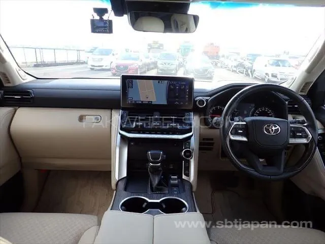 Toyota Land Cruiser 2022 for Sale in Karachi Toyota Land Cruiser 2022 for Sale in Karachi Image-9