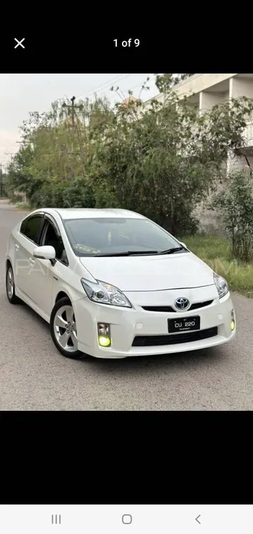 Toyota Prius Alpha 2014 for Sale in Peshawar Image-1