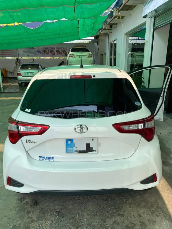 Toyota Vitz 2017 for Sale in Islamabad Image-1