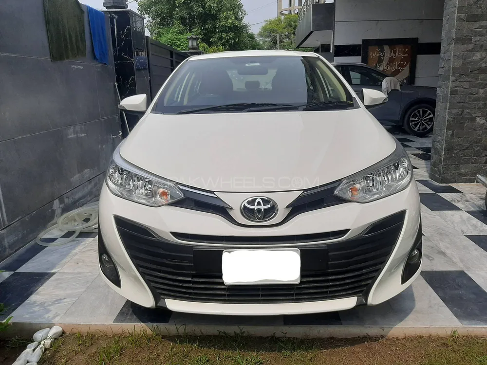 Toyota Yaris Sedan 2021 for Sale in Lahore Image-1