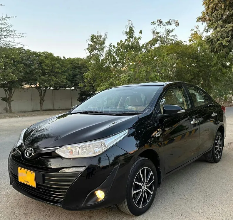 Toyota Yaris Sedan 2021 for Sale in Karachi Image-1