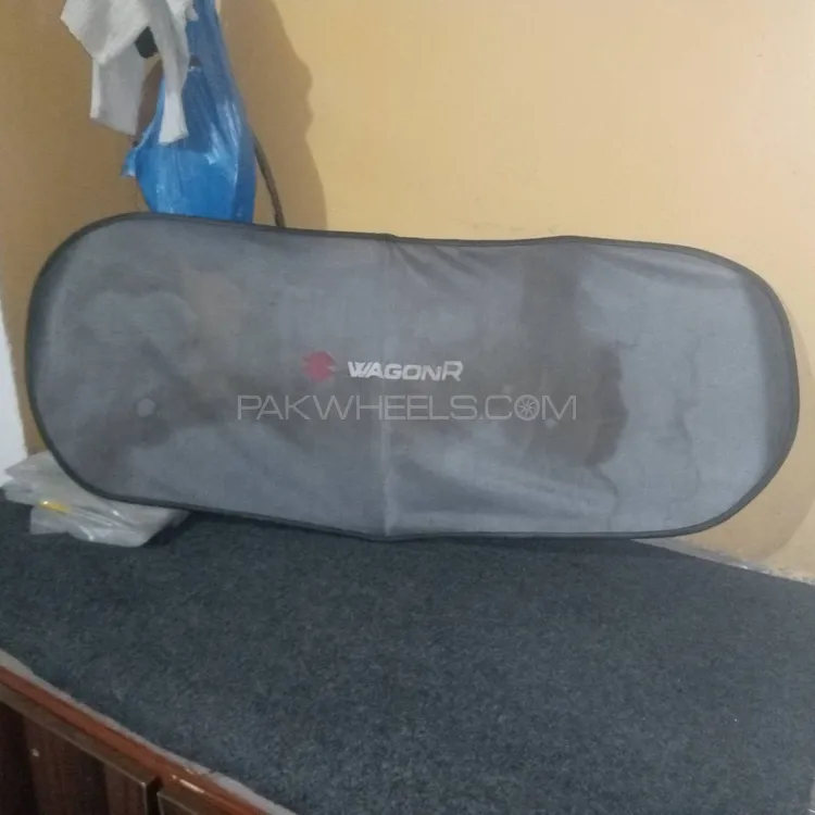wagon r floor mats & back mirror shade Image-1