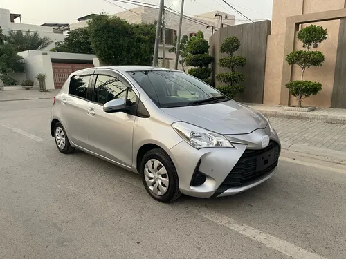 Toyota Vitz F 1.0 2017