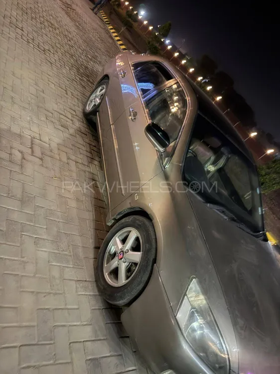 Honda Accord 2005 for Sale in Sahiwal Honda Accord 2005 for Sale in Sahiwal Image-3