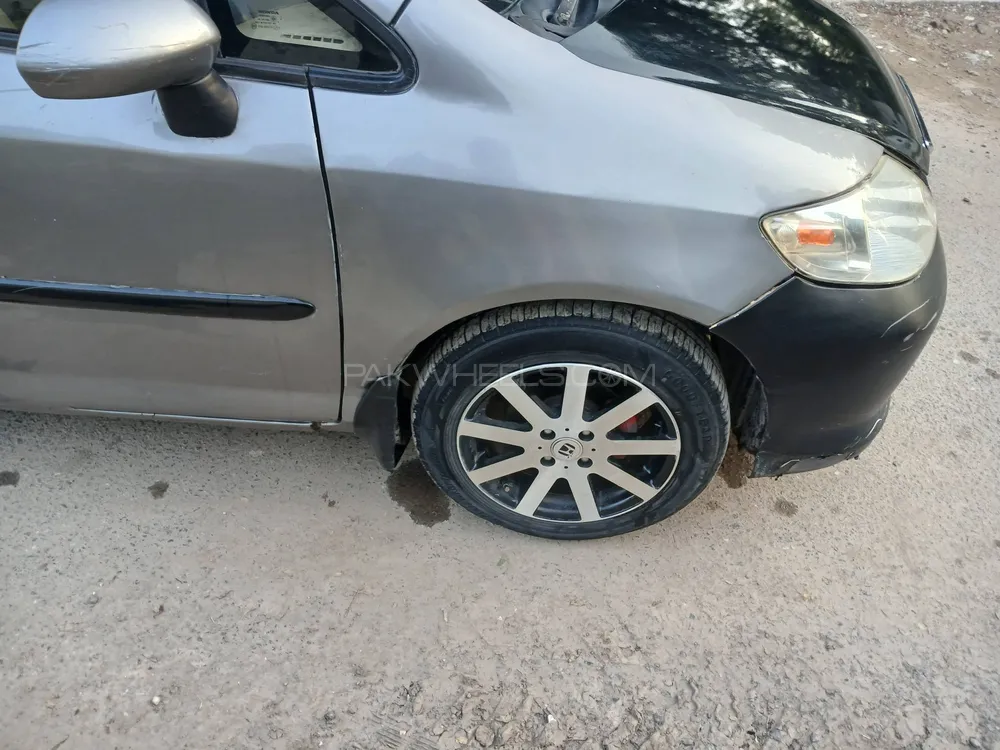Honda City 2004 for Sale in Lahore Image-1