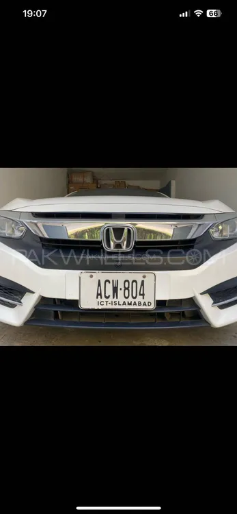 Honda Civic 2017 for Sale in Kamra Image-1
