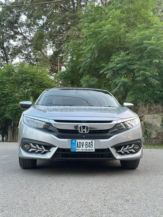 Honda Civic 2017 for Sale in Kamra Image-1