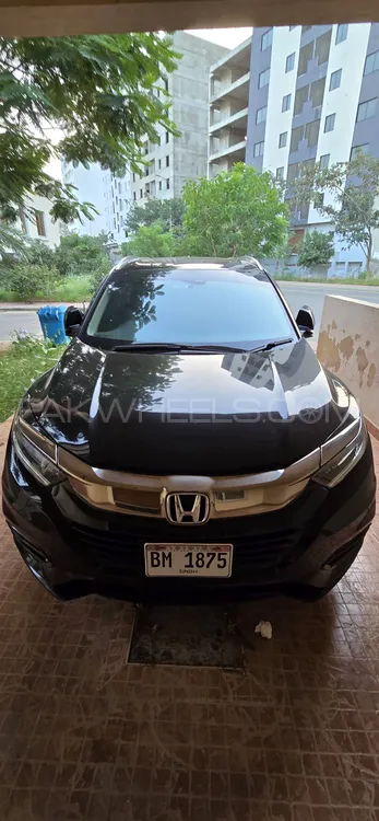 Honda Vezel 2018 for Sale in Karachi Image-1