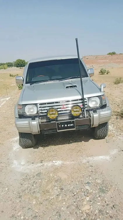 Mitsubishi Pajero 1992 for Sale in Karak Image-1