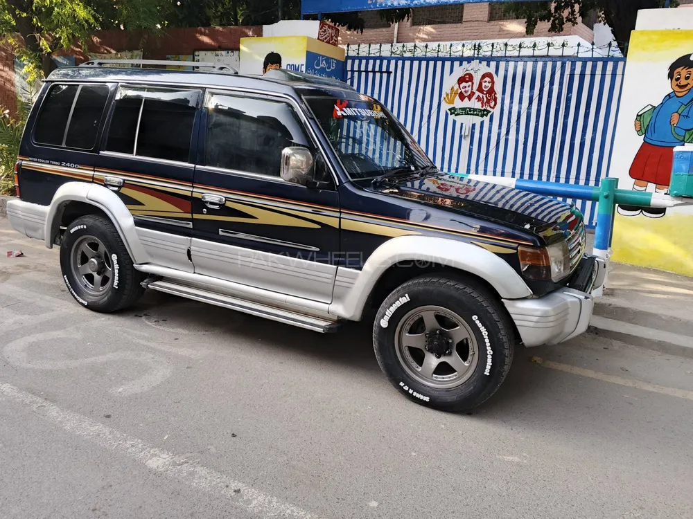 Mitsubishi Pajero 1992 for Sale in Lahore Image-1