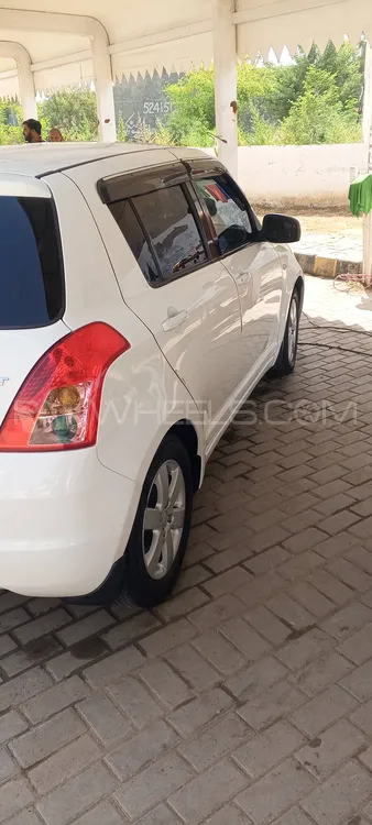 Suzuki Swift 2015 for Sale in Talagang Suzuki Swift 2015 for Sale in Talagang Image-3