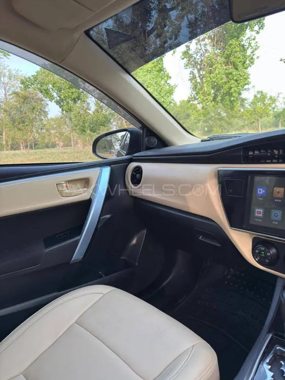 Toyota Corolla 2021 for Sale in Islamabad Image-1