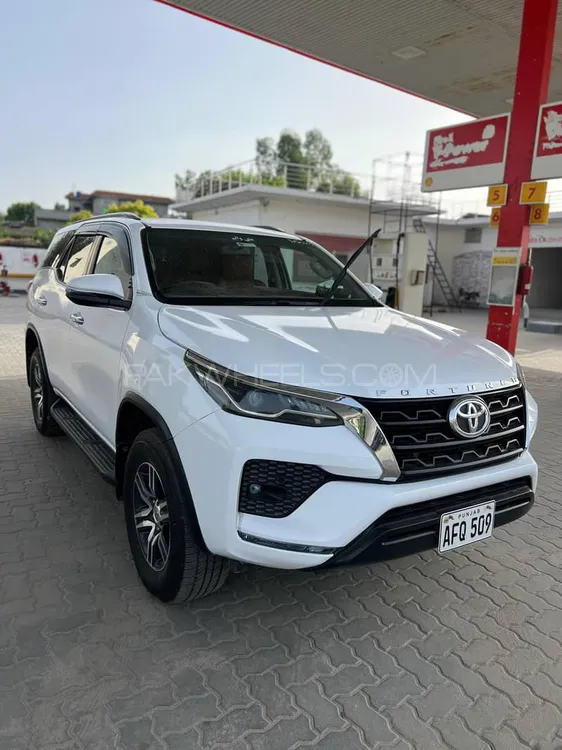 Toyota Fortuner 2021 for Sale in Wah cantt Toyota Fortuner 2021 for Sale in Wah cantt Image-6