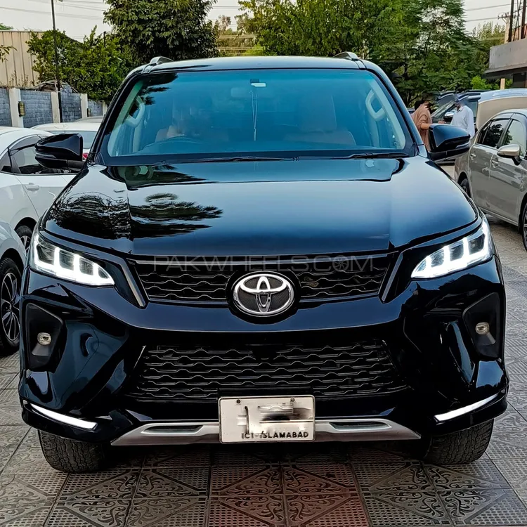 Toyota Fortuner 2018 for Sale in Islamabad Image-1