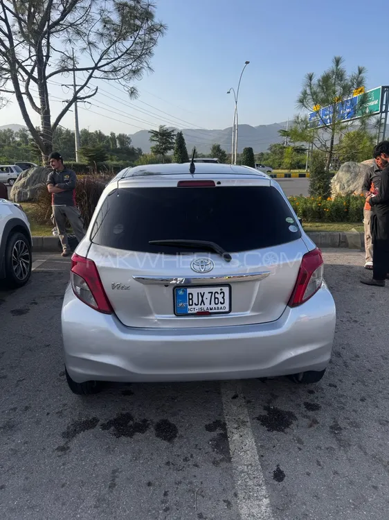 Toyota Vitz 2013 for Sale in Islamabad Image-1