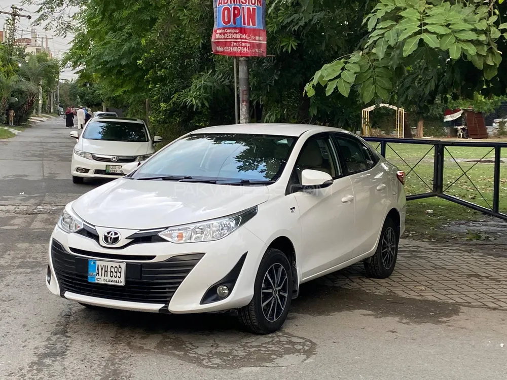 Toyota Yaris Sedan 2022 for Sale in Lahore Image-1