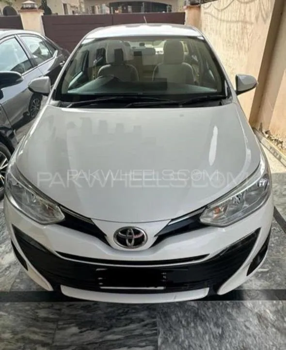 Toyota Yaris Sedan 2021 for Sale in Lahore Image-1