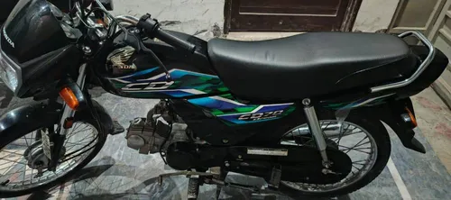 Honda CD 70 Dream 2025