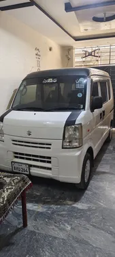 Suzuki Every Join 2013