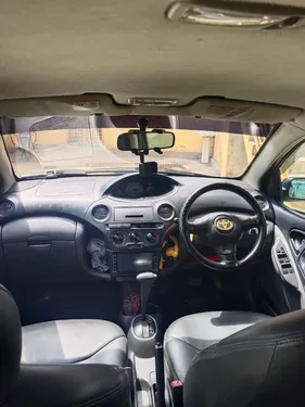 Toyota Vitz 2003
