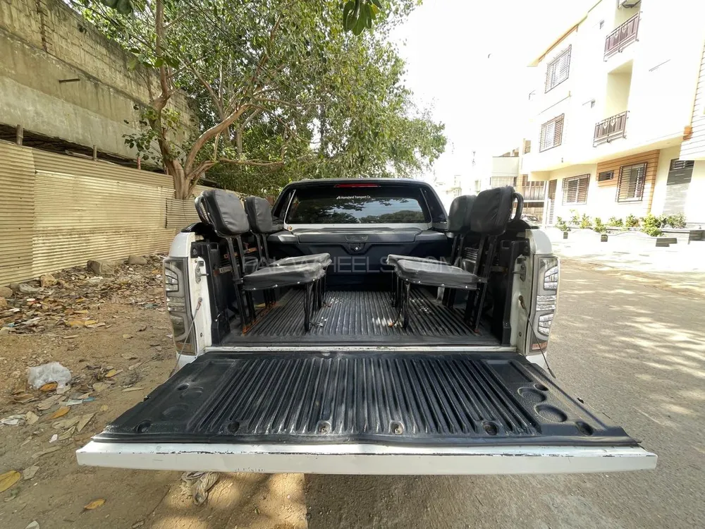 Ford Ranger 2013 for Sale in Karachi Image-1