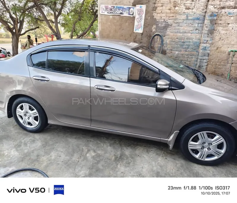 Honda City 2015 for Sale in Okara Honda City 2015 for Sale in Okara Image-7