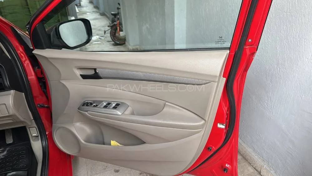Honda City 2017 for Sale in Okara Honda City 2017 for Sale in Okara Image-8