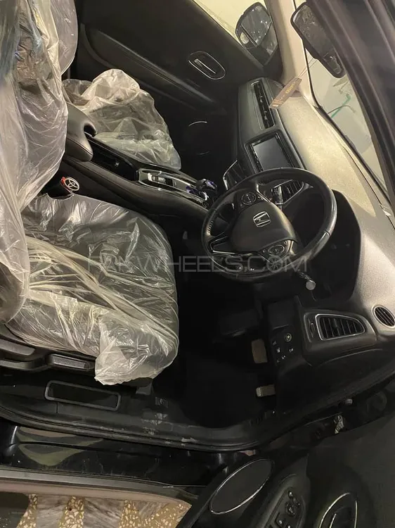 Honda Vezel 2016 for Sale in Mardan Honda Vezel 2016 for Sale in Mardan Image-9